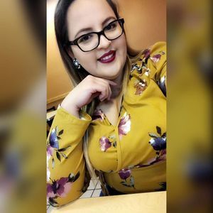 Meet your Posher, Laura